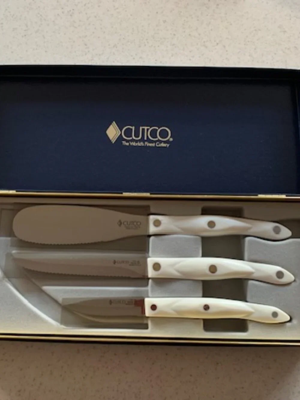 Cutco 3-piece knife set NIB
